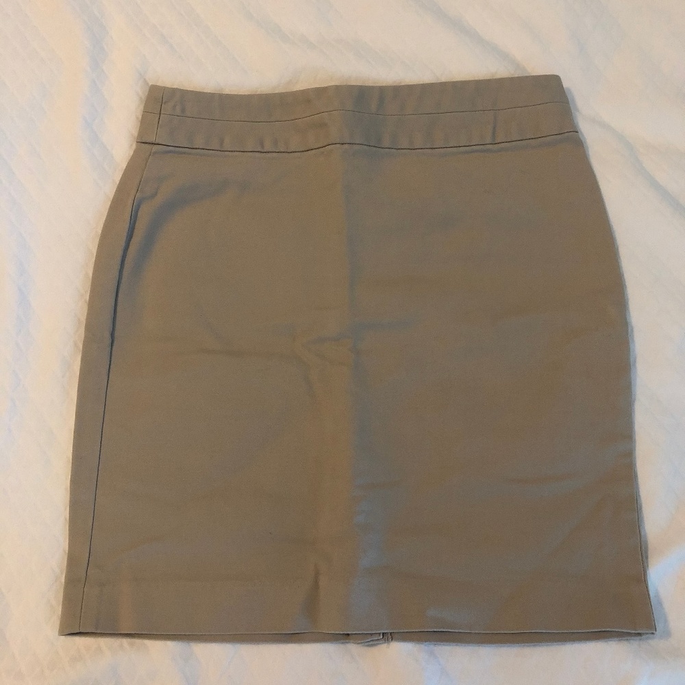Banana Republic Khaki Skirt Size 00P